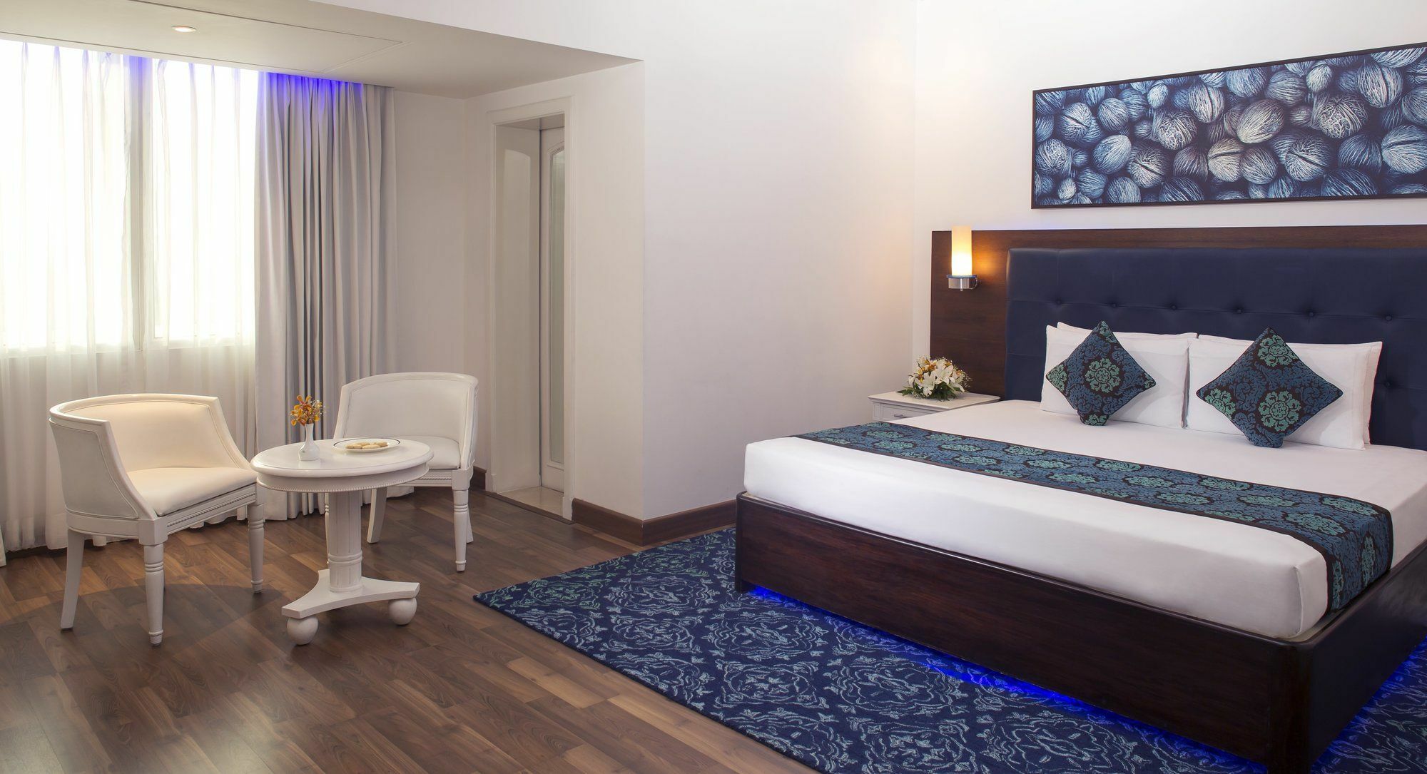 Radisson Blu Kochi Hotel Buitenkant foto Deluxe Room